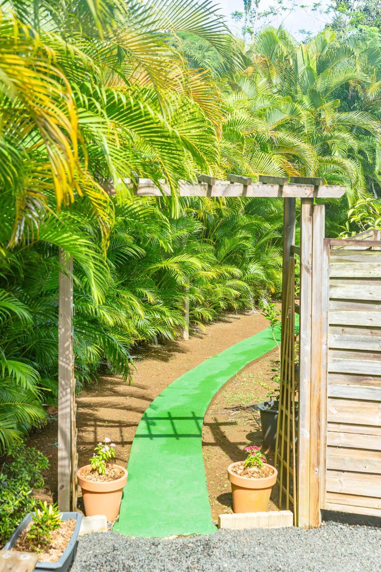 Bord De Riviere & Piscine Privee - Tikaz Twopikal Villa Sainte-Rose Buitenkant foto